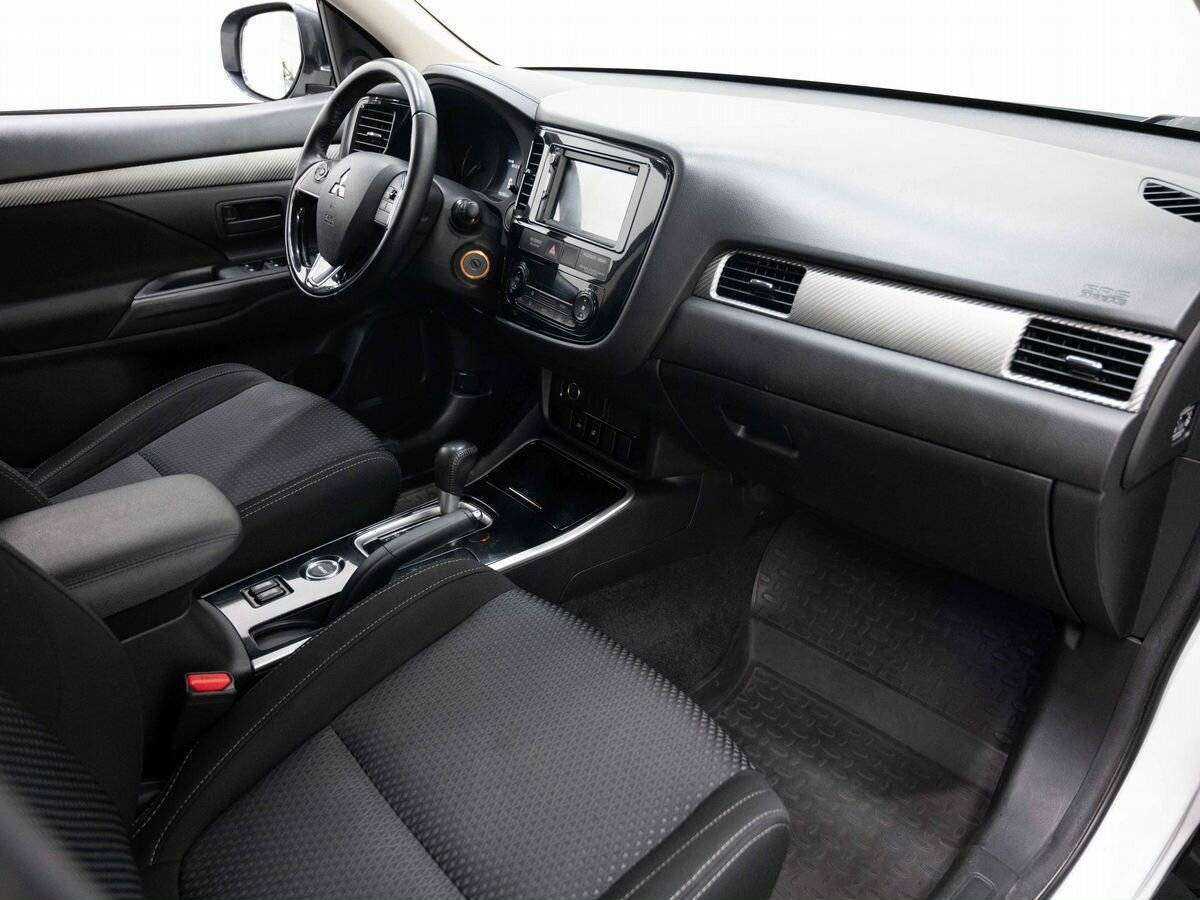 Купить Митсубиши Оутлэндер, 2017, 152 152 км.. Фото: #10