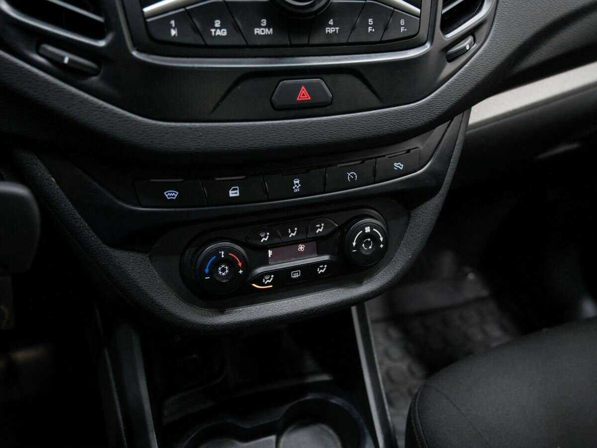 Купить Лада (ВАЗ) Веста, 2015, 160 942 км.. Фото: #19