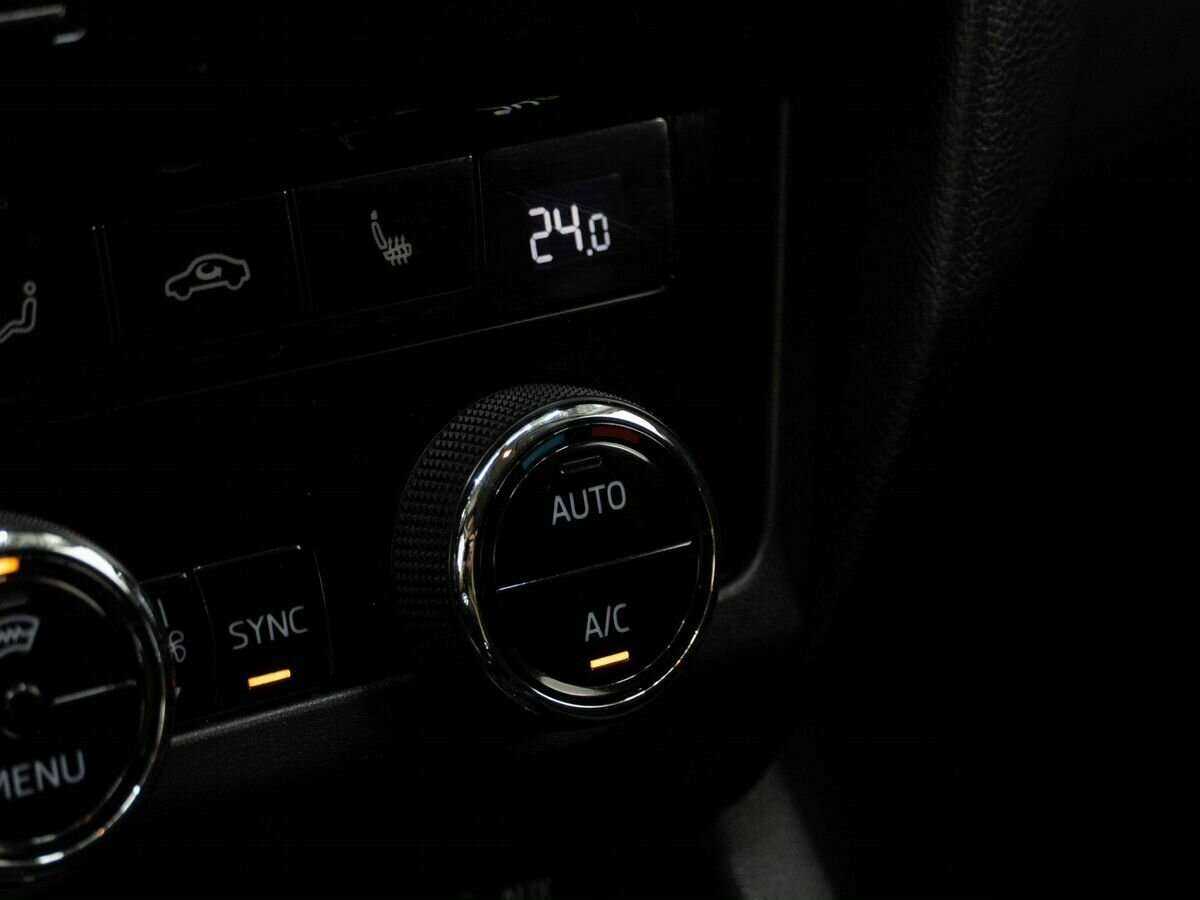 Купить Шкода Октавия, 2017, 175 299 км.. Фото: #17