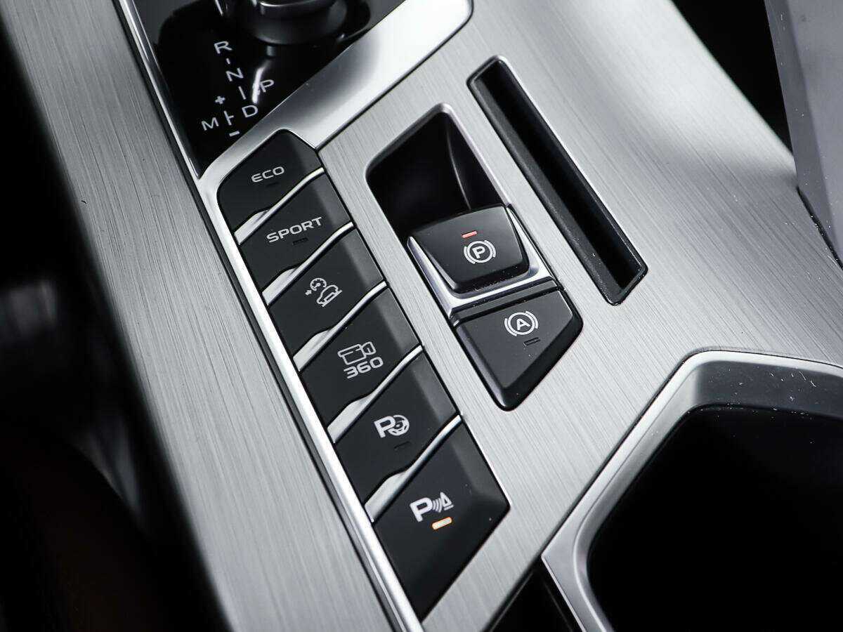 Купить Джили Кулрэй, 2022, 27 040 км.. Фото: #17