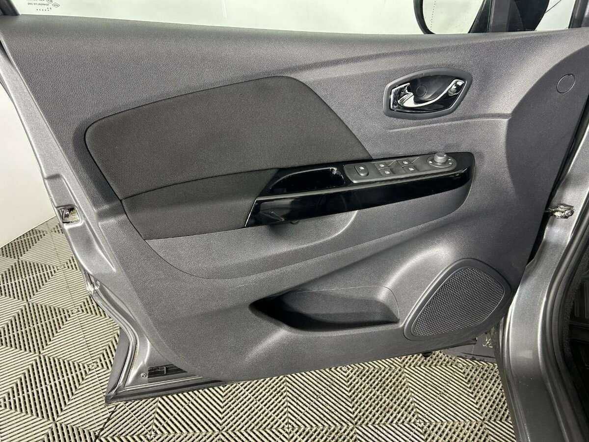 Купить Рено Каптюр, 2017, 89 793 км.. Фото: #7