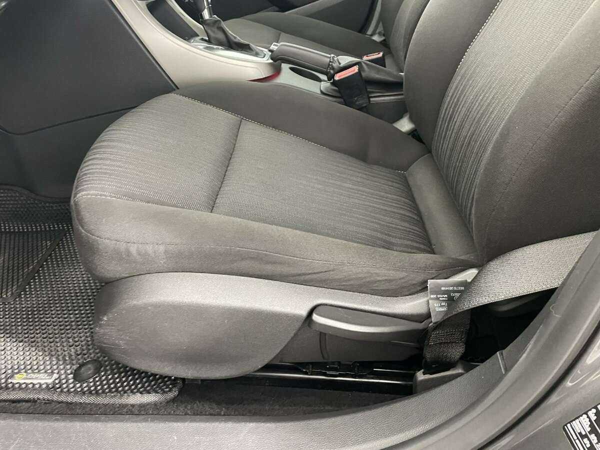 Купить Опель Астра, 2012, 173 688 км.. Фото: #9