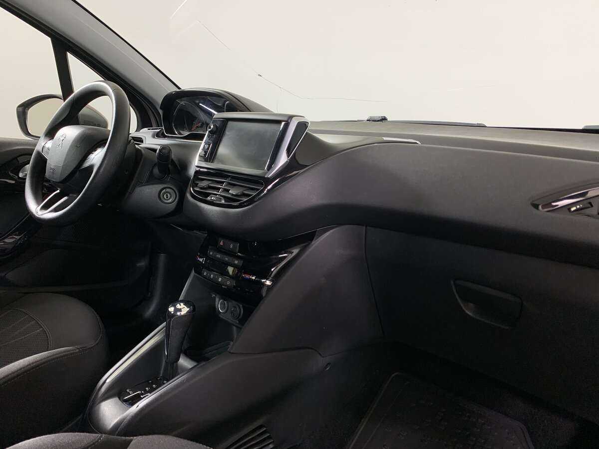 Купить Пежо 208, 2013, 146 165 км.. Фото: #10