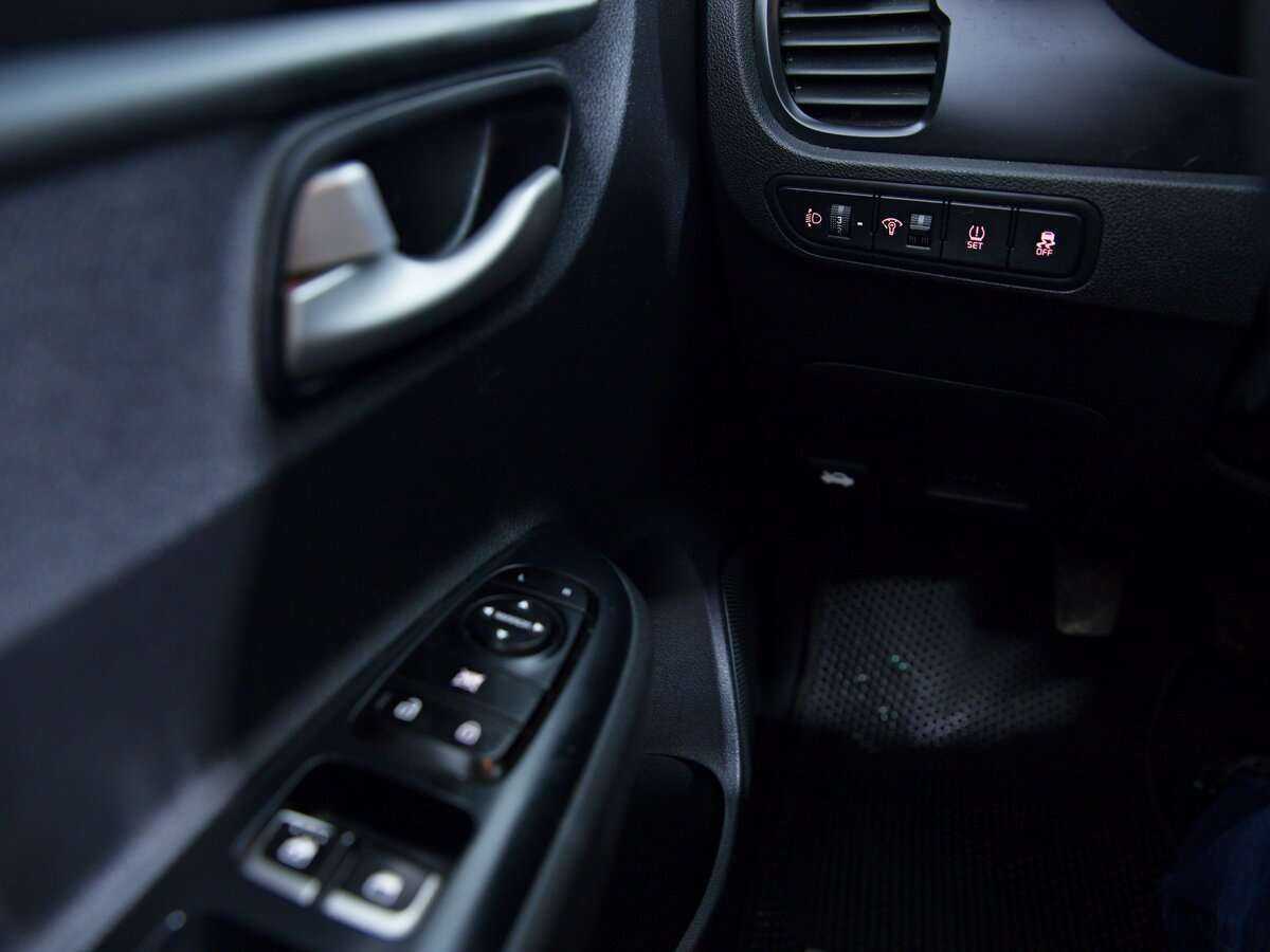 Купить Киа Рио, 2017, 126 650 км.. Фото: #15