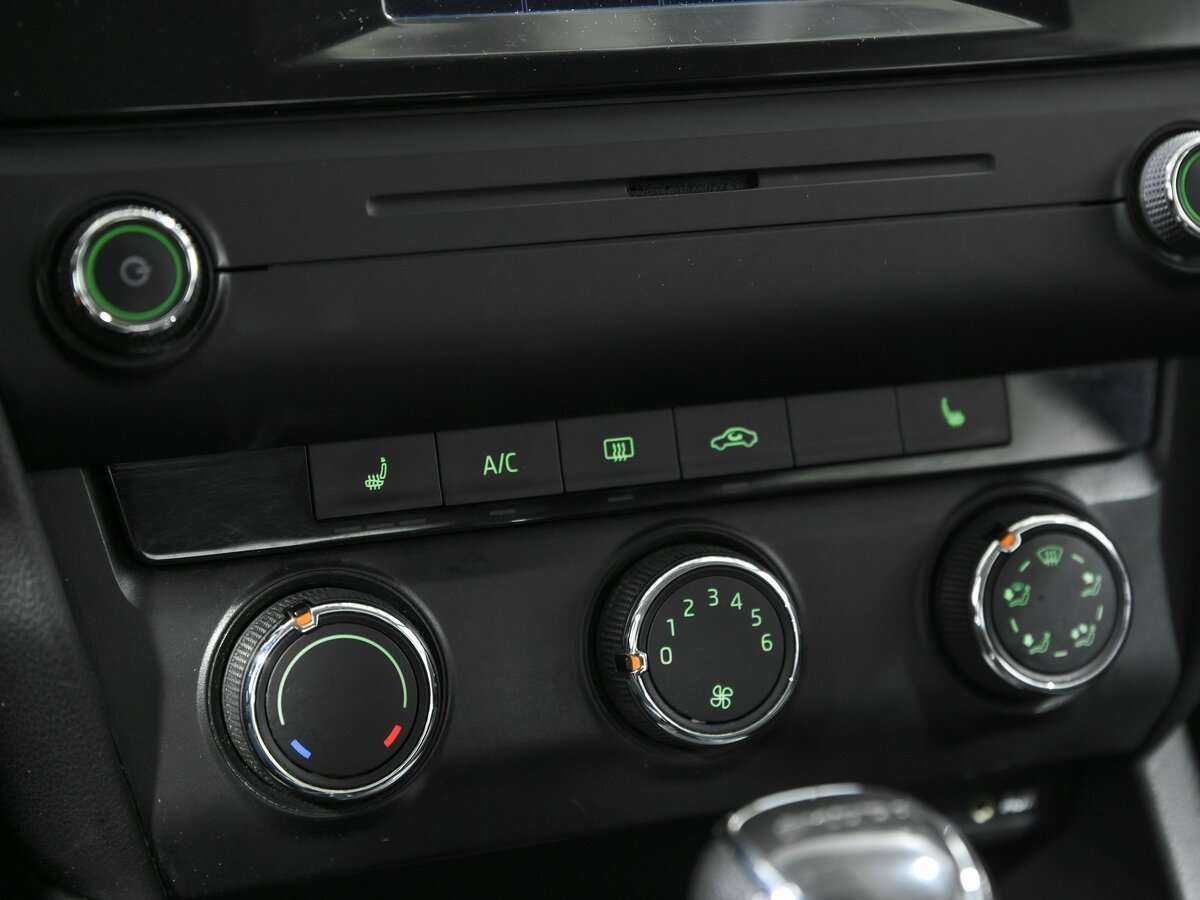 Купить Шкода Октавия, 2016, 196 583 км.. Фото: #11