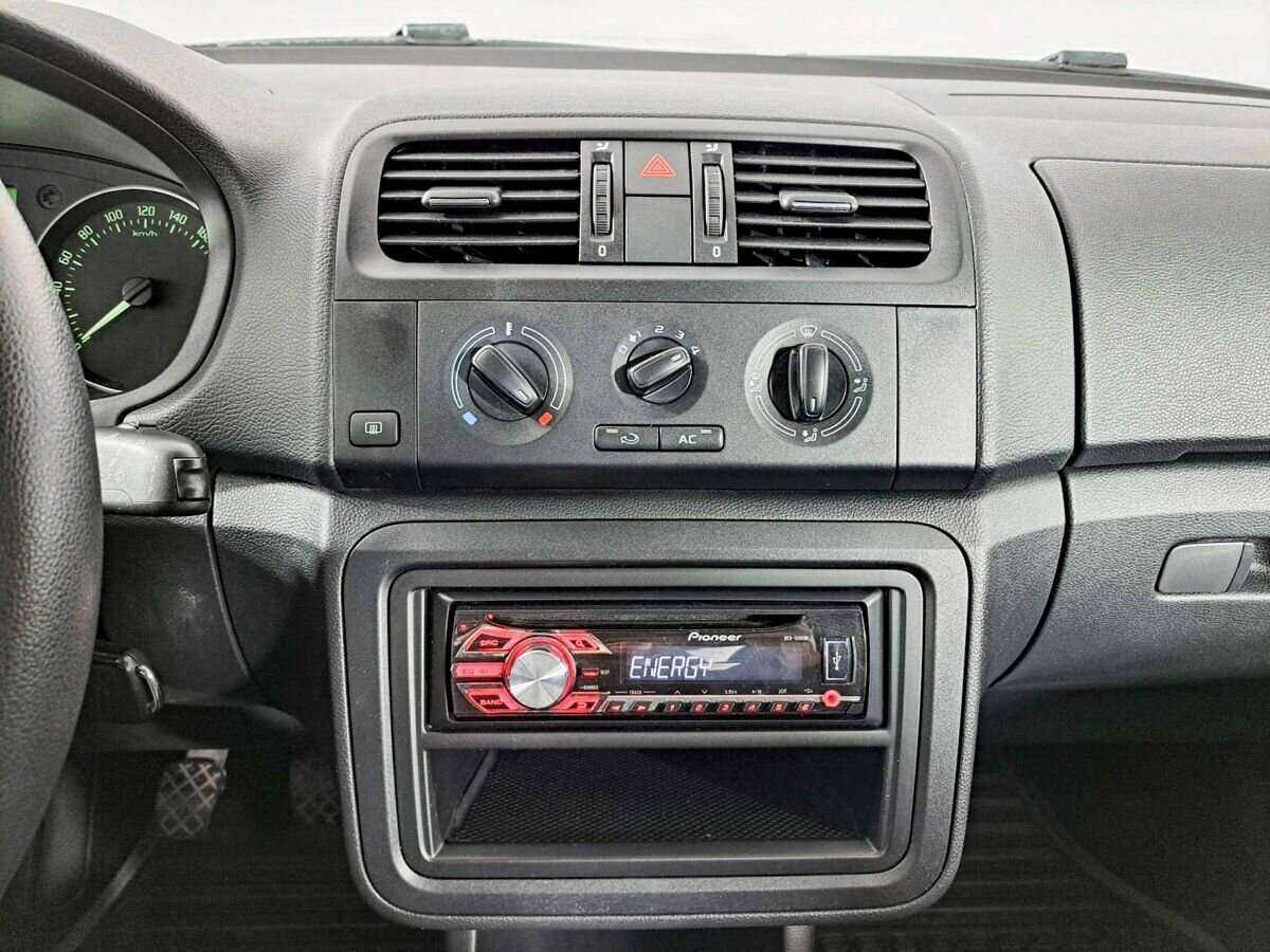 Купить Шкода Фабия, 2013, 64 213 км.. Фото: #12