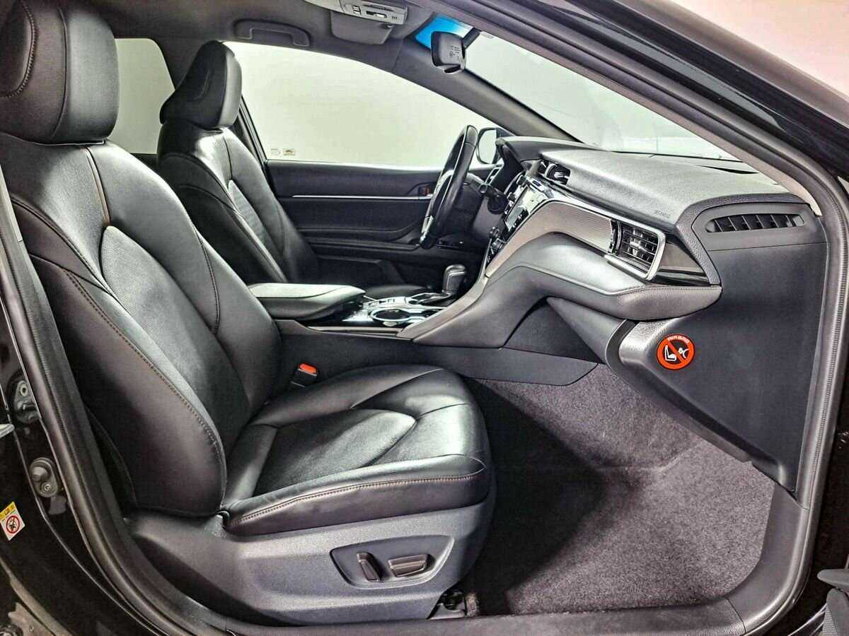 Купить Тойота Камри, 2018, 190 463 км.. Фото: #8