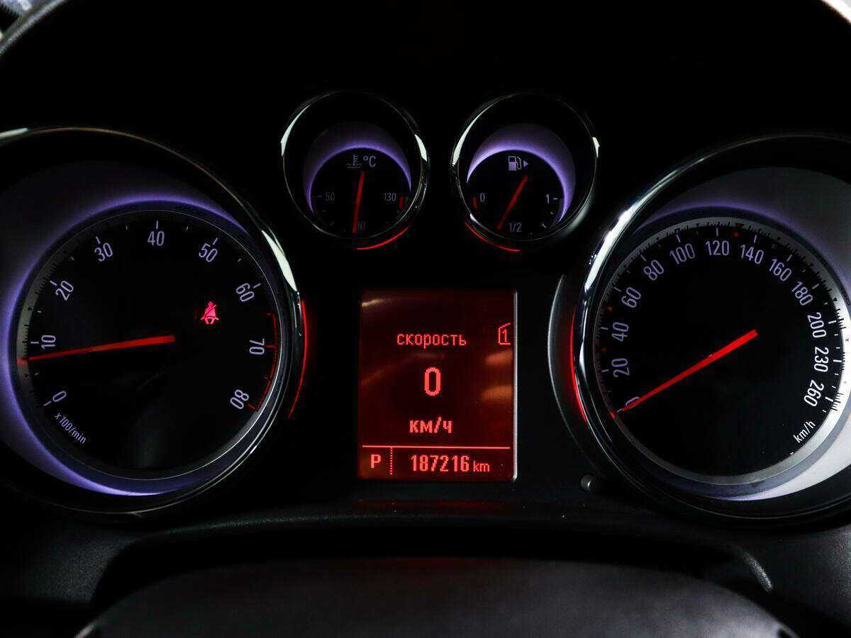 Купить Опель Астра, 2013, 187 215 км.. Фото: #10