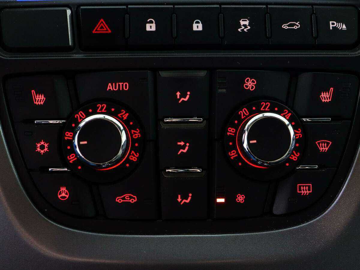 Купить Опель Астра, 2013, 122 411 км.. Фото: #19