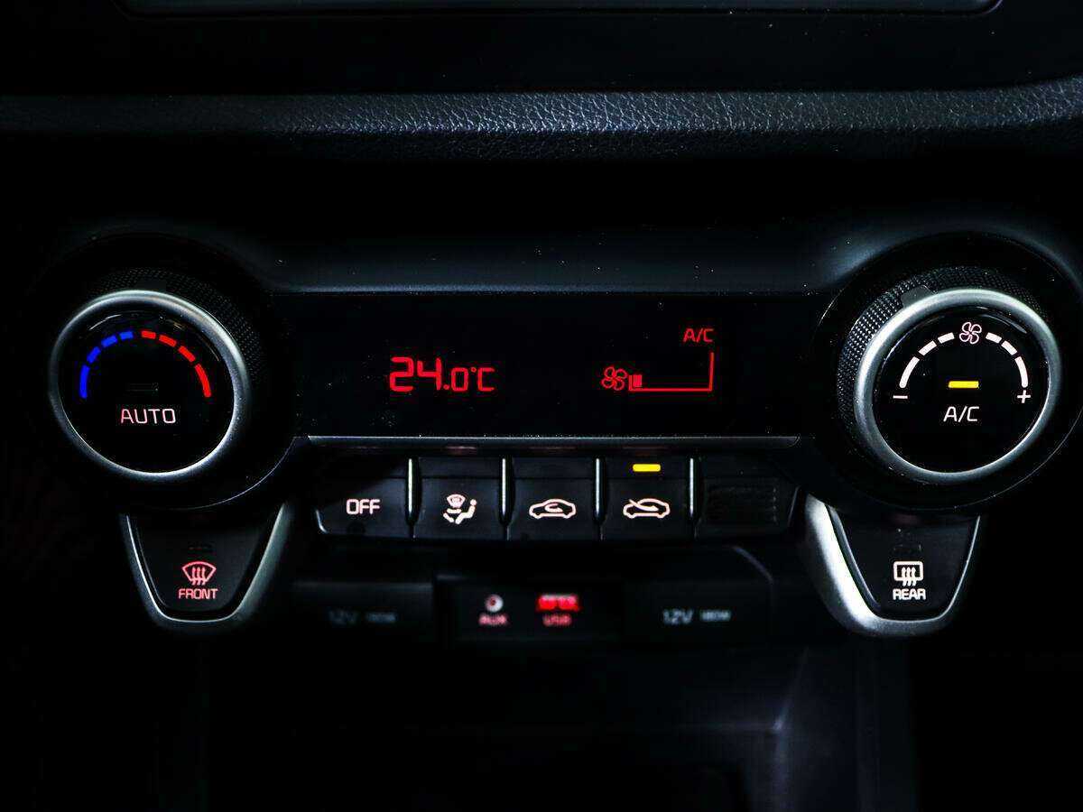 Купить Киа Рио, 2018, 38 198 км.. Фото: #19