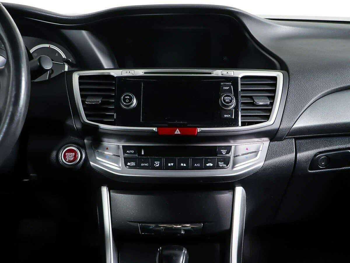 Купить Хонда Аккорд, 2013, 120 001 км.. Фото: #12