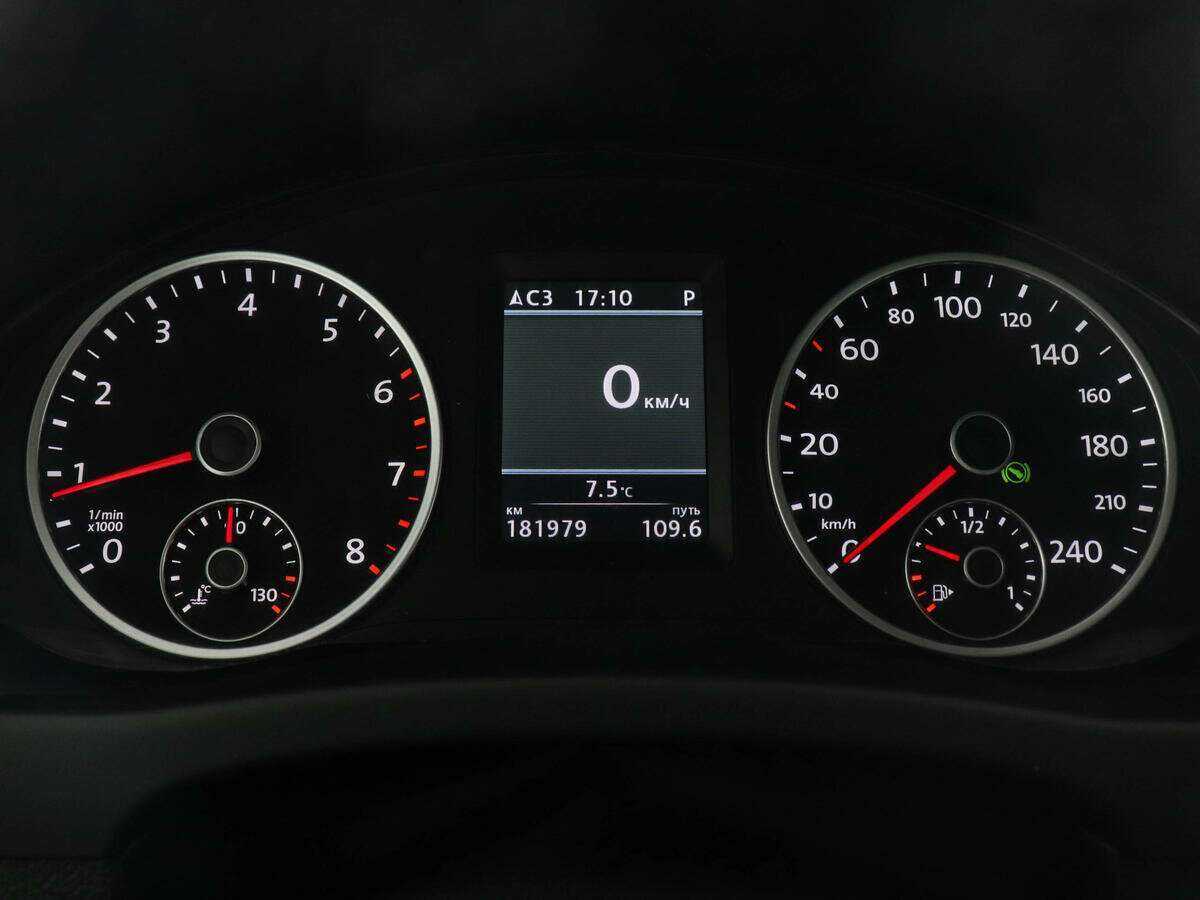 Купить Фольксваген Тигуан, 2012, 181 916 км.. Фото: #6