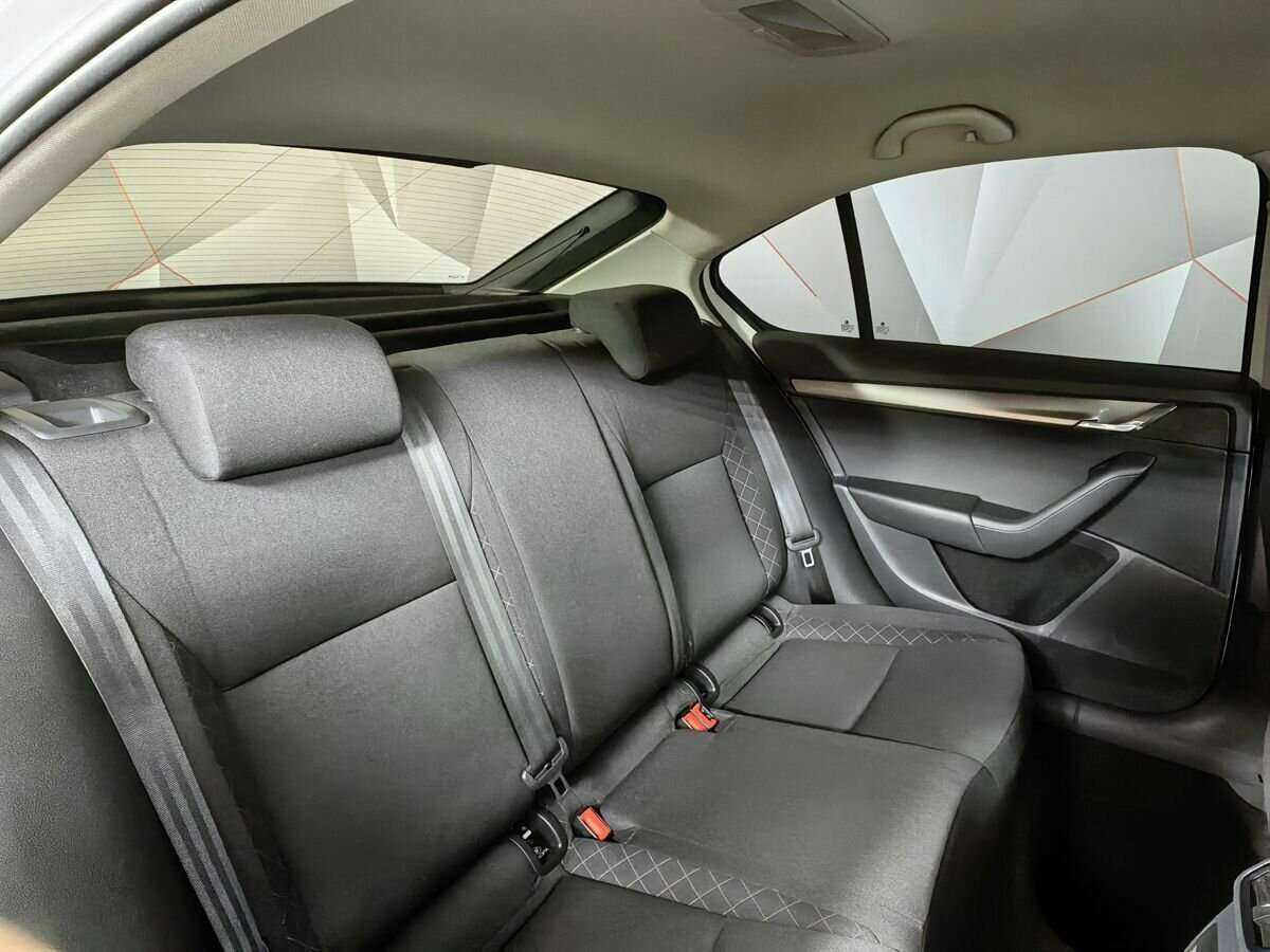 Купить Шкода Октавия, 2019, 247 658 км.. Фото: #12