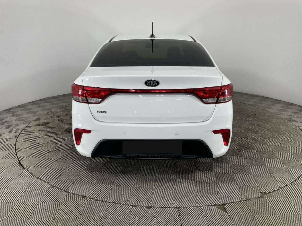 Купить Киа Рио, 2018, 65 741 км.. Фото: #2