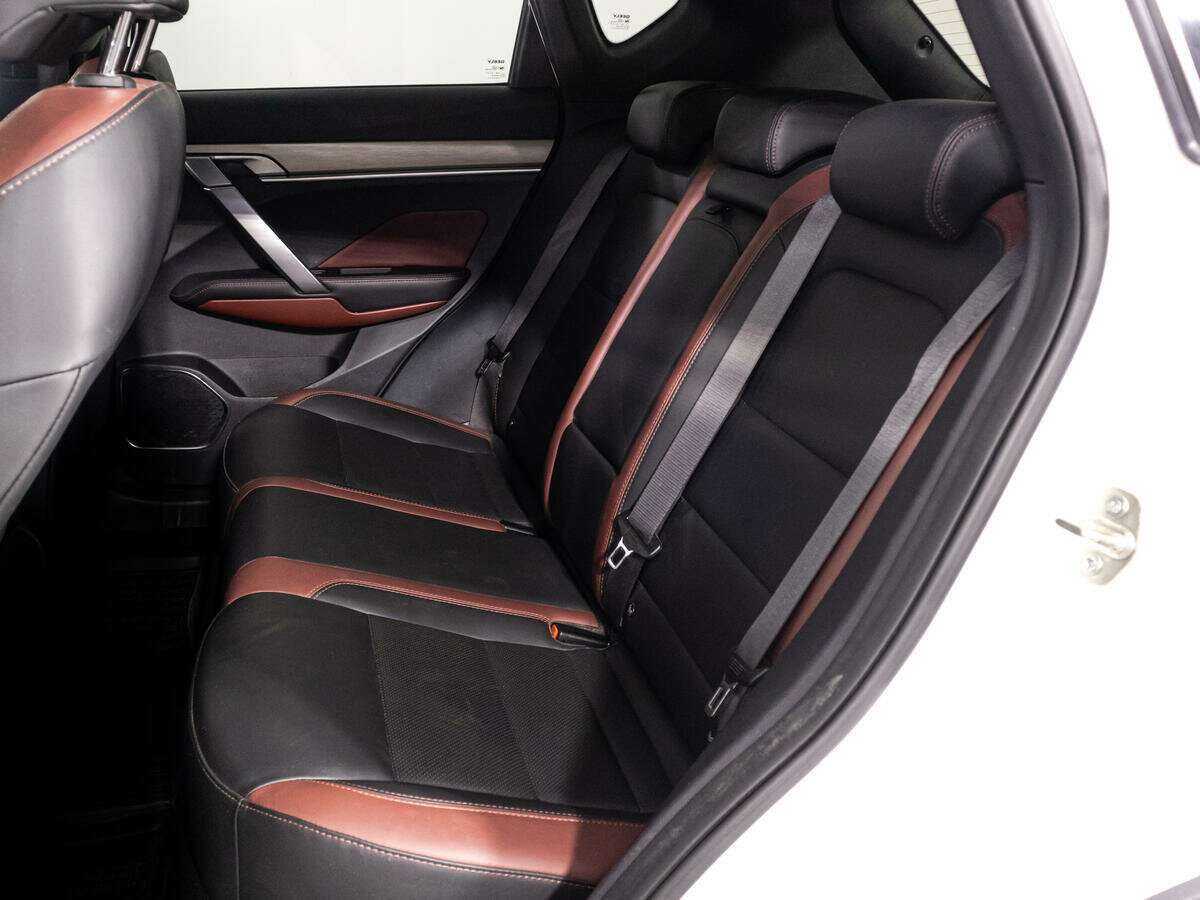 Купить Джили Кулрэй, 2021, 59 842 км.. Фото: #9