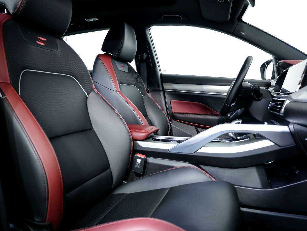 Купить Джили Кулрэй, 2021, 27 618 км.. Фото: #11