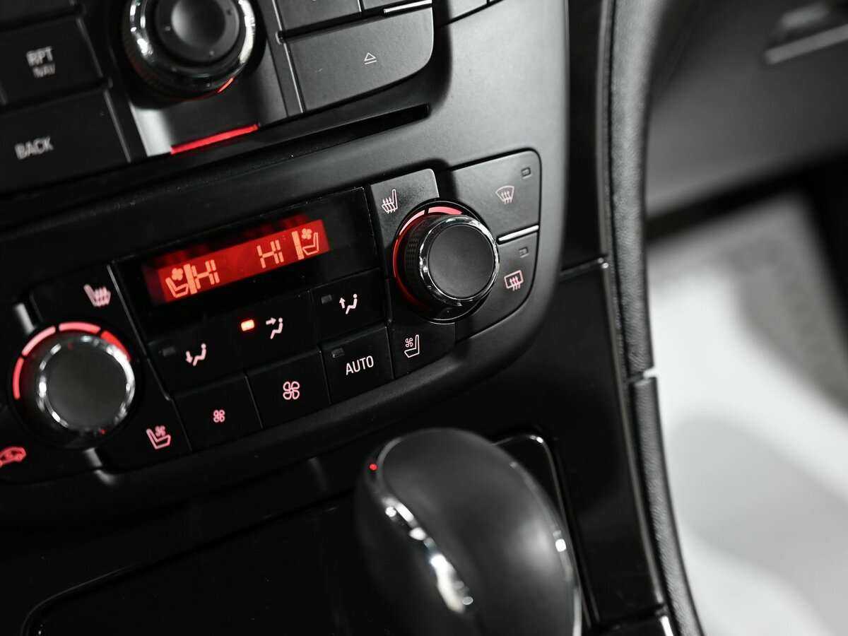 Купить Опель Инсигния, 2013, 142 000 км.. Фото: #10