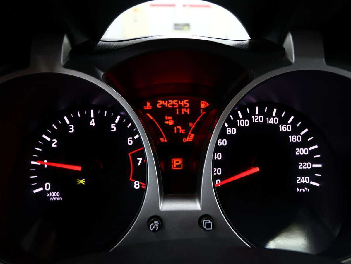 Купить Ниссан Жук, 2012, 242 000 км.. Фото: #9