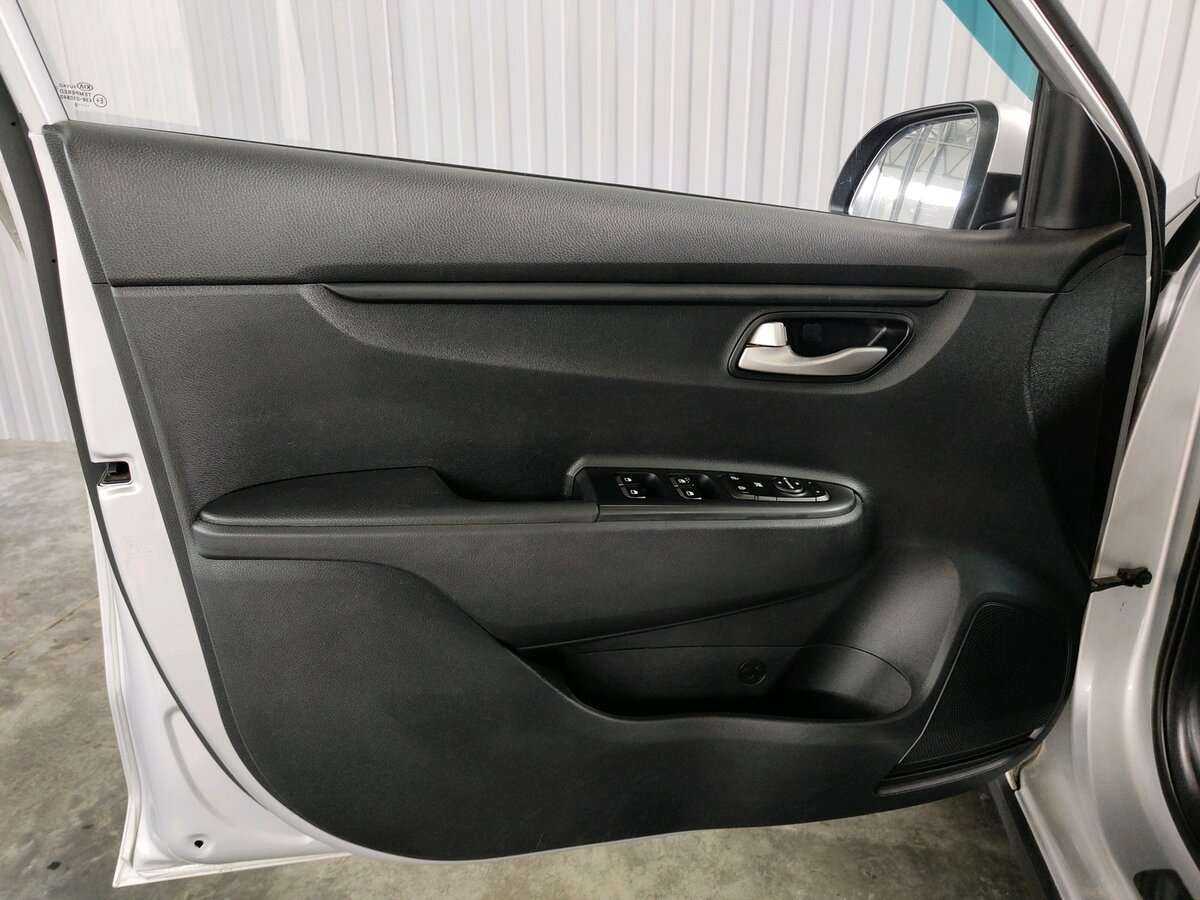 Купить Киа Рио, 2019, 120 208 км.. Фото: #11