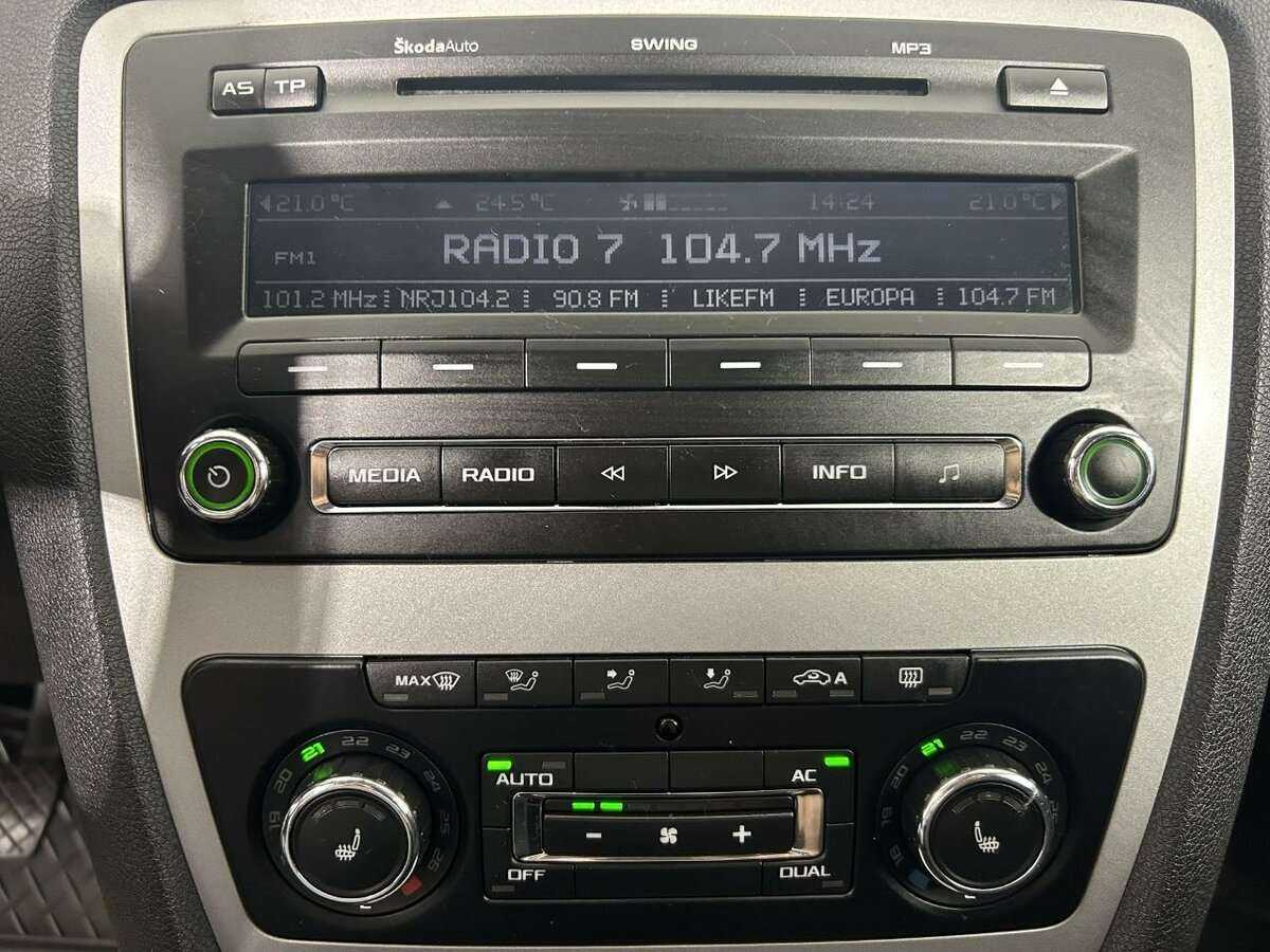 Купить Шкода Октавия, 2012, 120 158 км.. Фото: #11