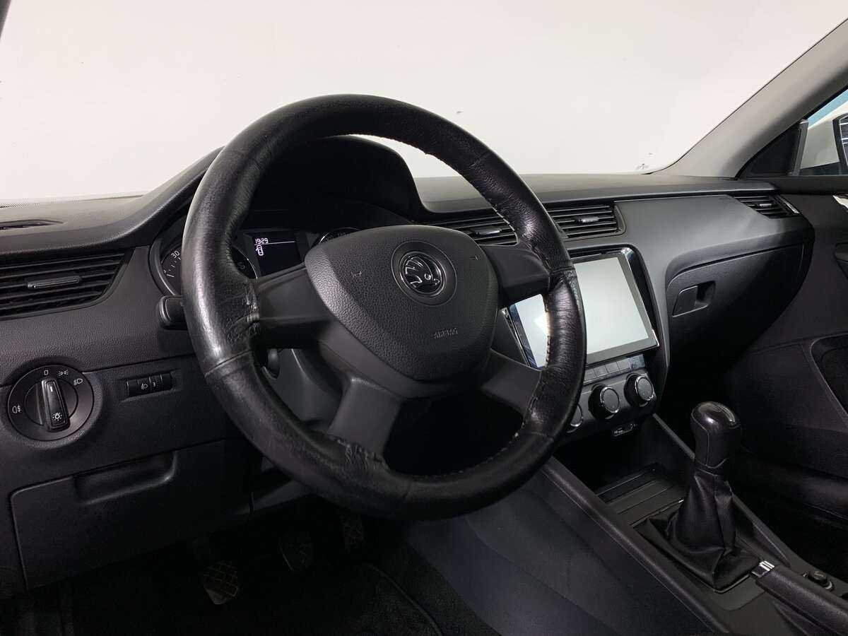 Купить Шкода Октавия, 2014, 221 416 км.. Фото: #8