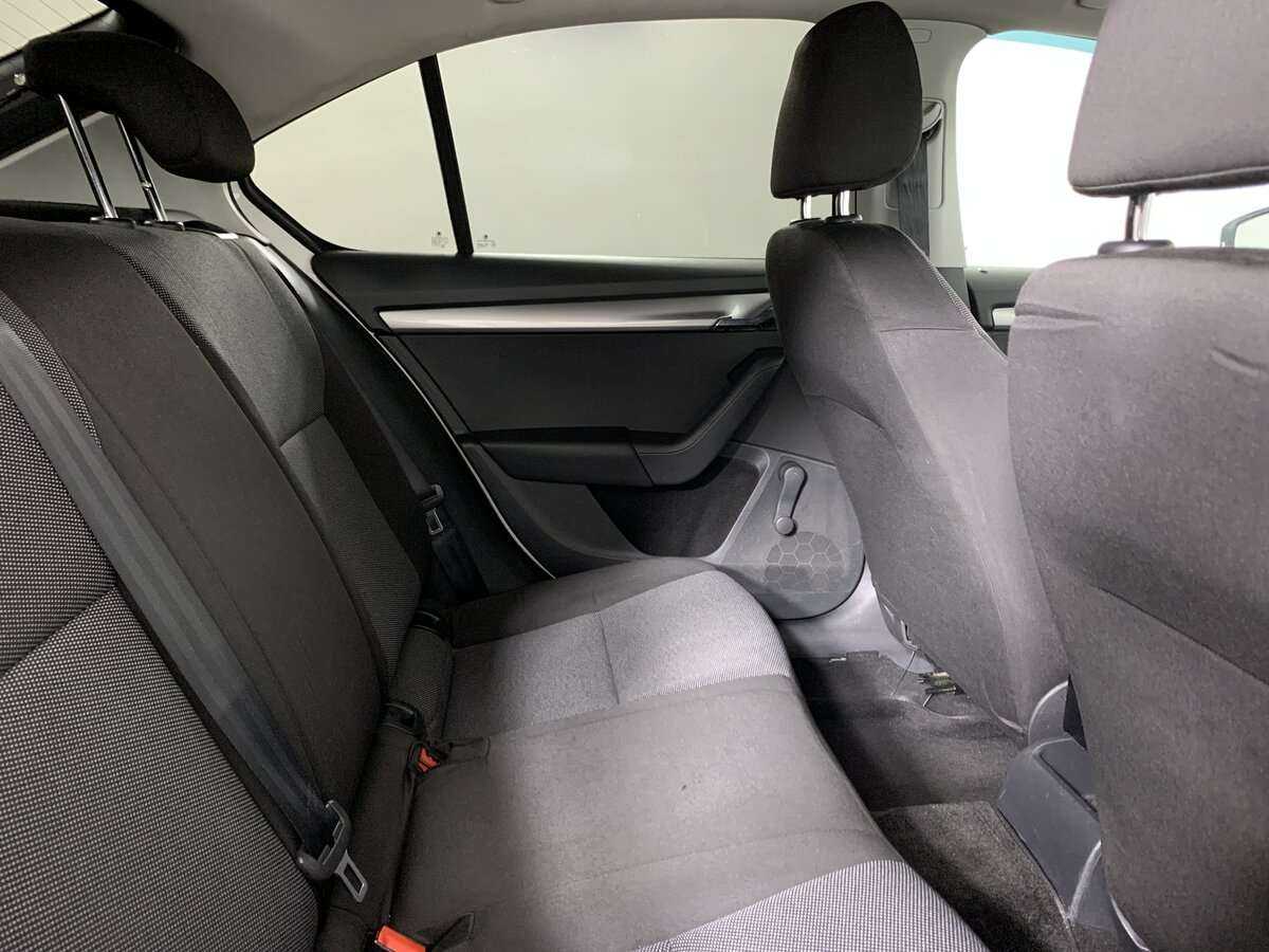 Купить Шкода Октавия, 2014, 221 416 км.. Фото: #14