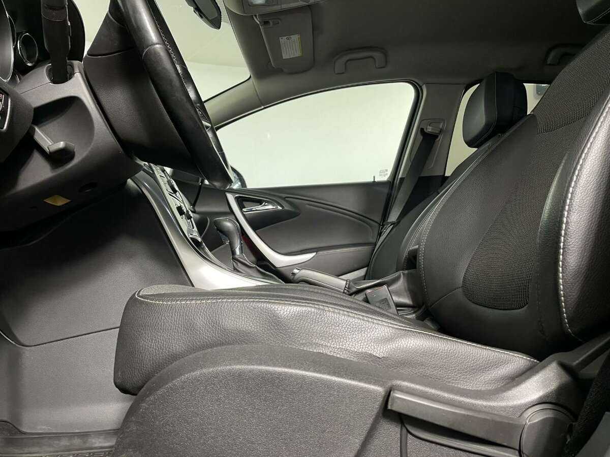 Купить Опель Астра, 2012, 203 027 км.. Фото: #9