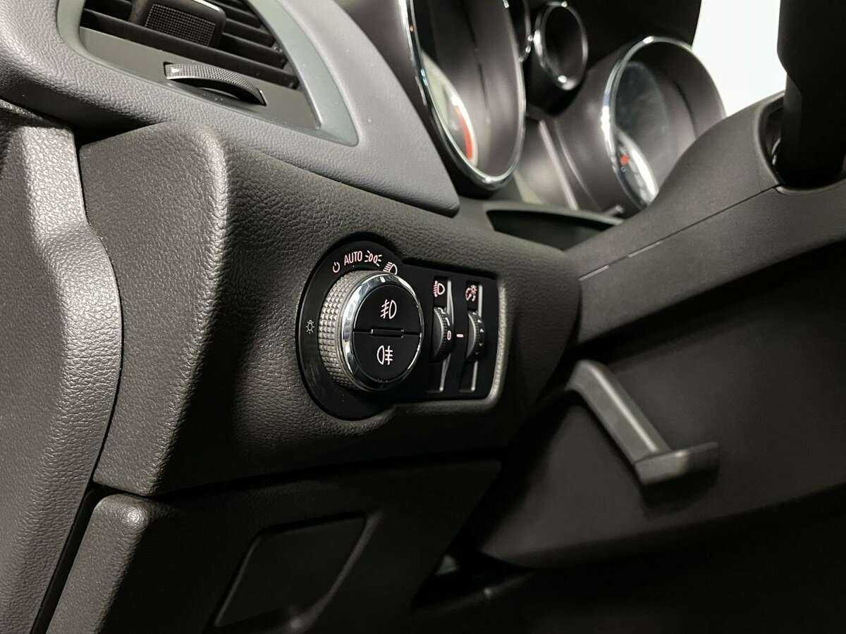 Купить Опель Астра, 2013, 138 930 км.. Фото: #8