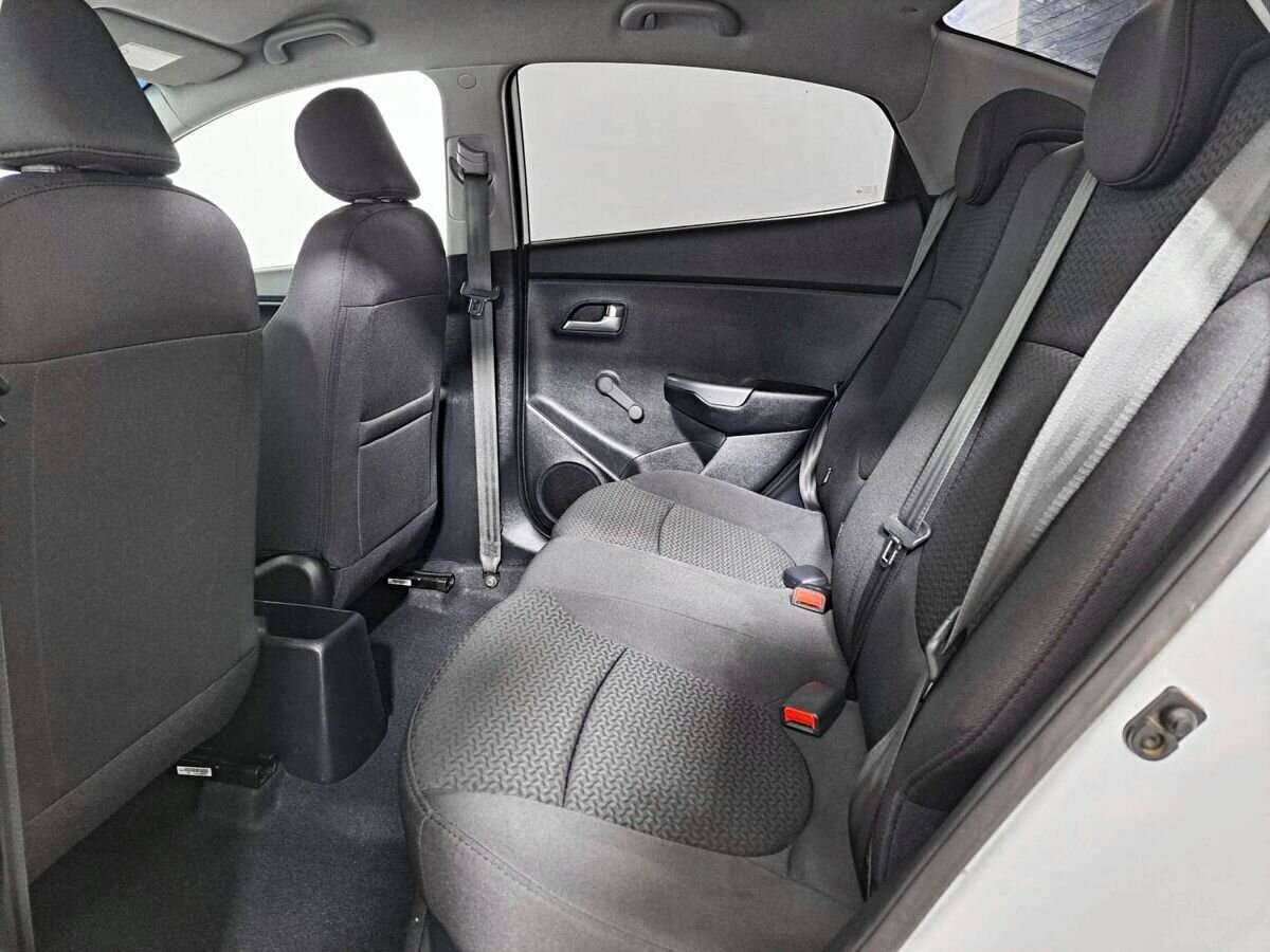 Купить Киа Рио, 2016, 66 331 км.. Фото: #9