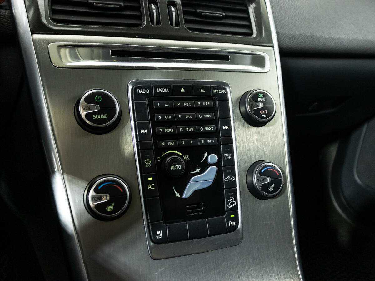 Купить Вольво ИксЦ60, 2012, 209 215 км.. Фото: #16