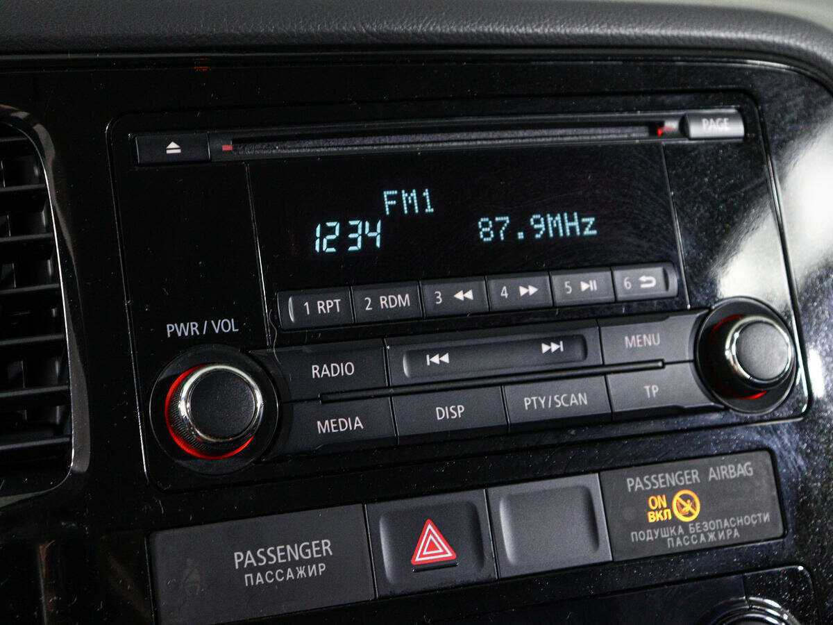 Купить Митсубиши Оутлэндер, 2013, 80 108 км.. Фото: #15