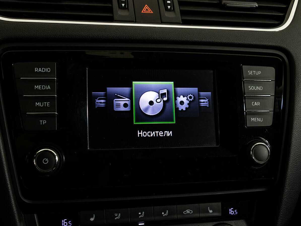 Купить Шкода Октавия, 2015, 226 050 км.. Фото: #11