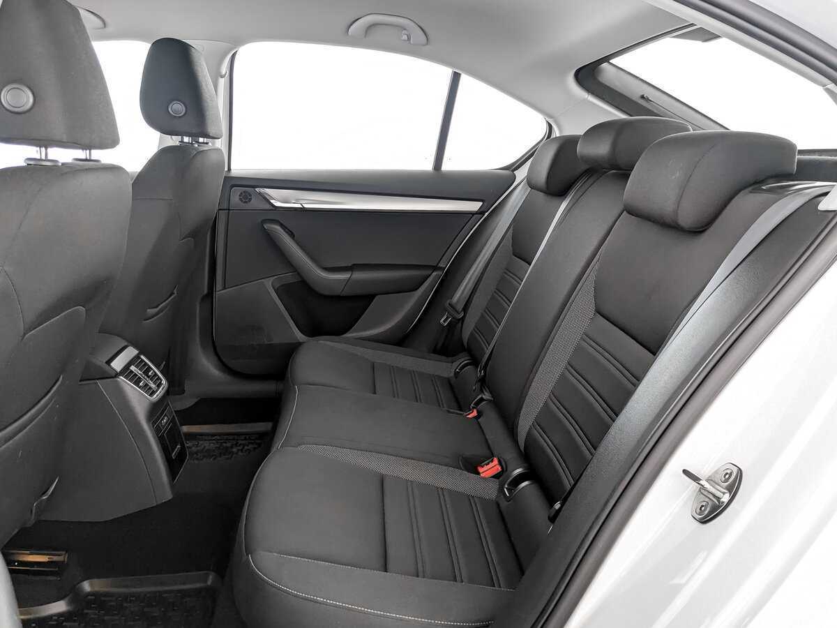 Купить Шкода Октавия, 2019, 50 560 км.. Фото: #9