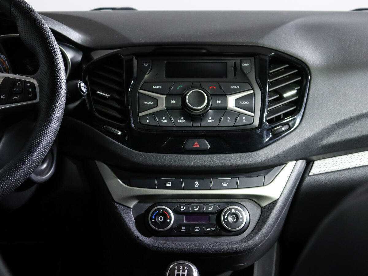 Купить Лада (ВАЗ) Веста, 2018, 75 960 км.. Фото: #9