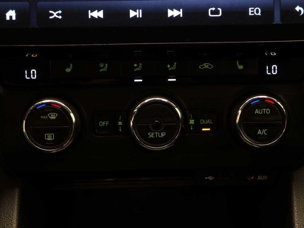 Купить Шкода Октавия, 2013, 246 399 км.. Фото: #17