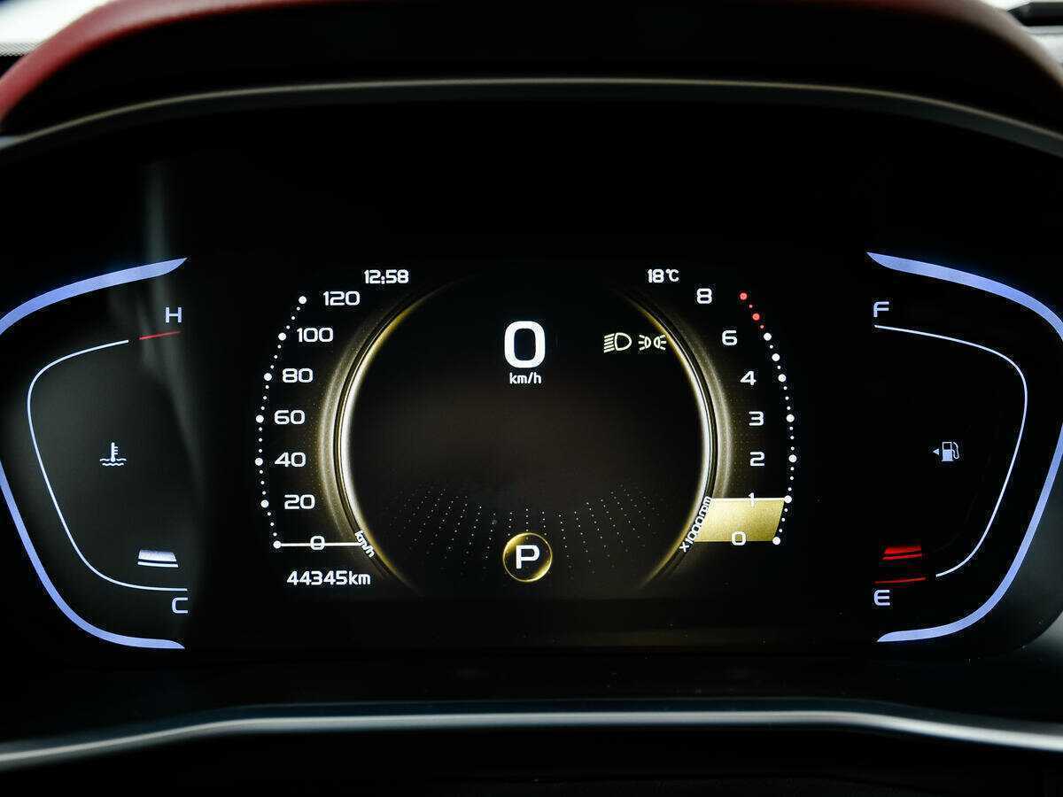 Купить Джили Кулрэй, 2022, 44 344 км.. Фото: #9