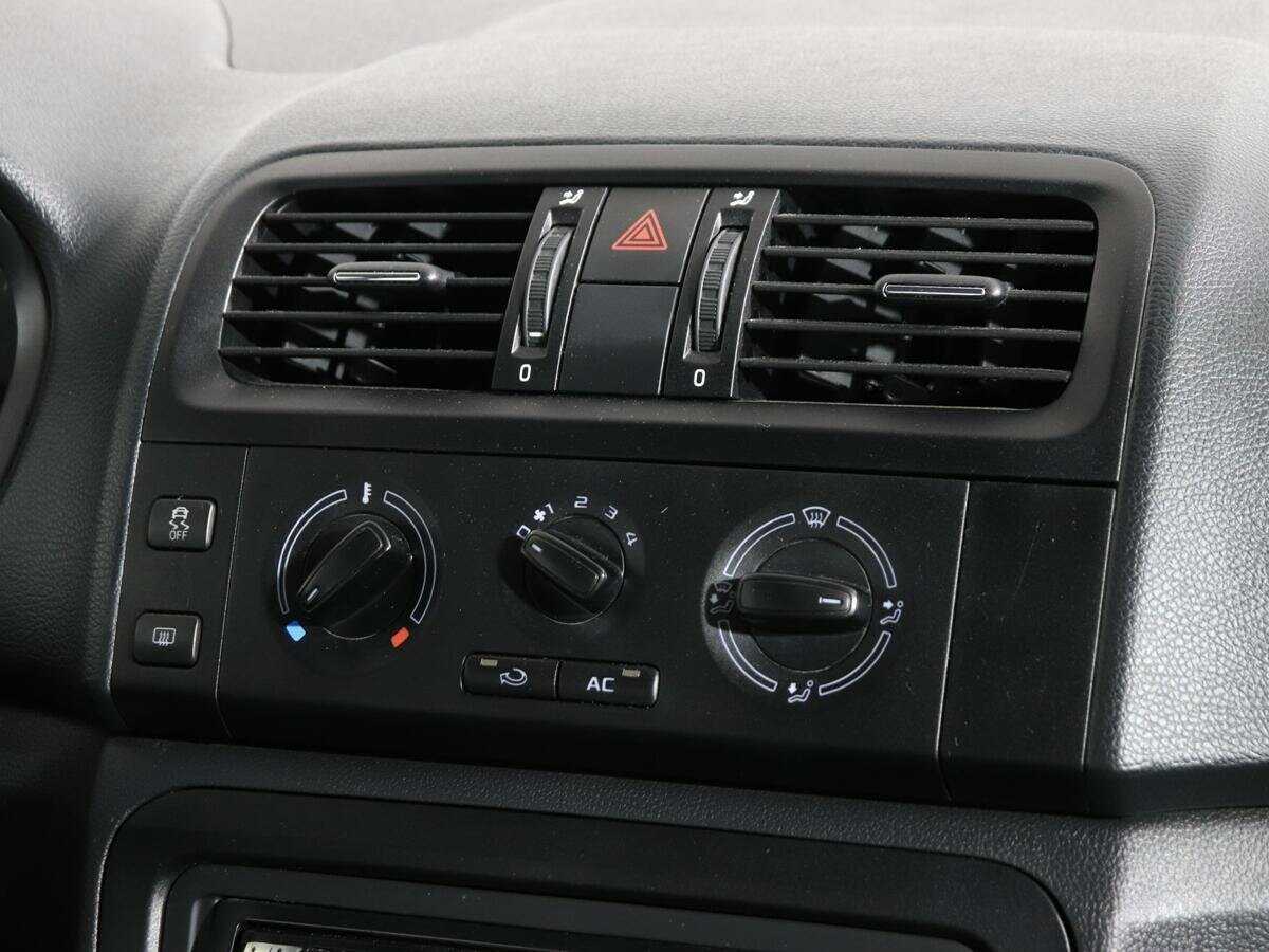 Купить Шкода Фабия, 2014, 73 555 км.. Фото: #10