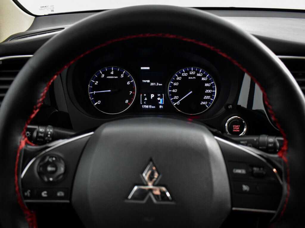 Купить Митсубиши Оутлэндер, 2017, 175 613 км.. Фото: #17