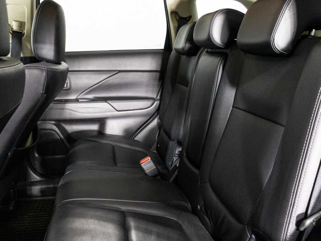 Купить Митсубиши Оутлэндер, 2016, 85 485 км.. Фото: #9