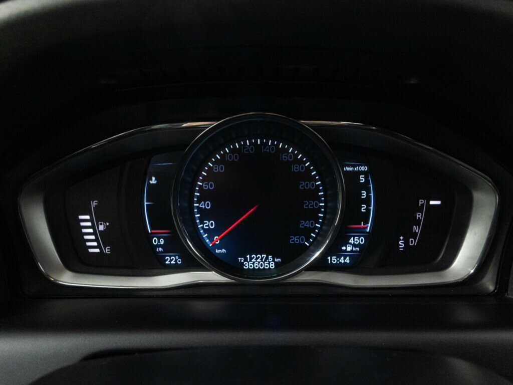 Купить Вольво ИксЦ60, 2014, 356 057 км.. Фото: #11