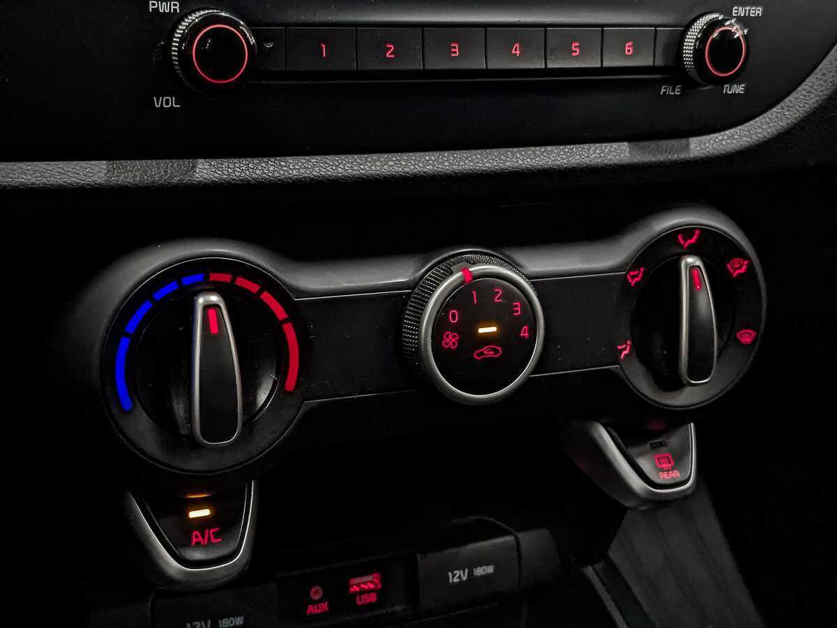 Купить Киа Рио, 2017, 76 699 км.. Фото: #20