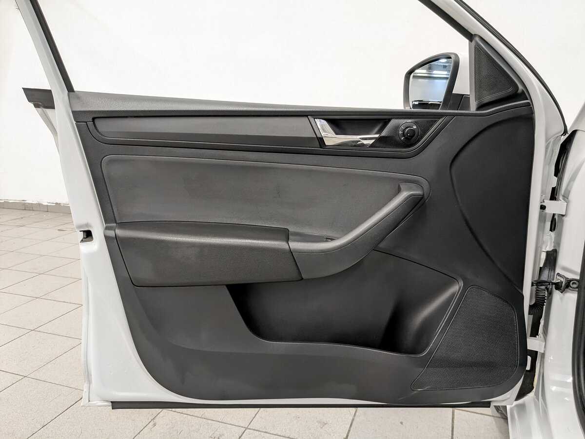 Купить Шкода Рапид, 2017, 240 992 км.. Фото: #17