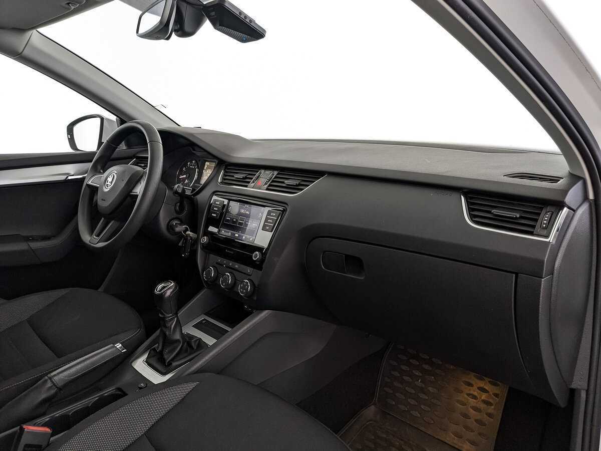 Купить Шкода Октавия, 2017, 66 246 км.. Фото: #9