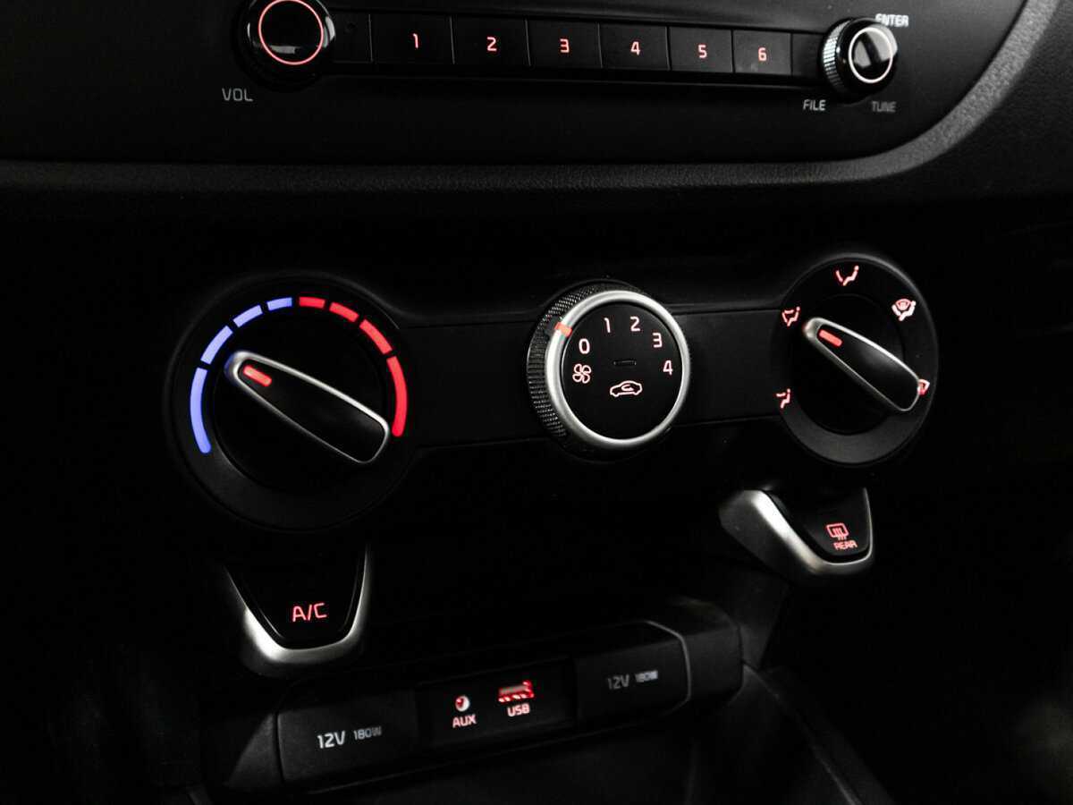 Купить Киа Рио, 2019, 118 156 км.. Фото: #14