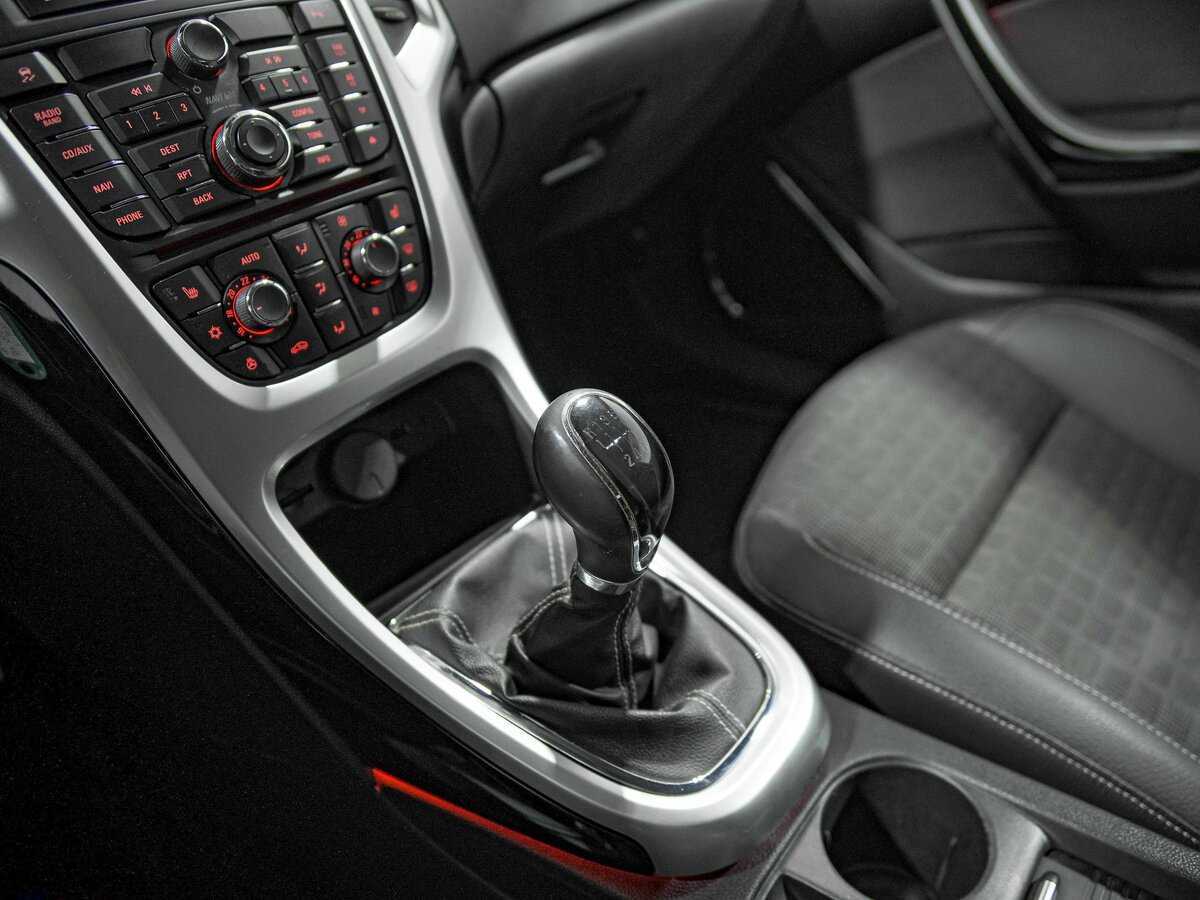 Купить Опель Астра, 2012, 198 780 км.. Фото: #9