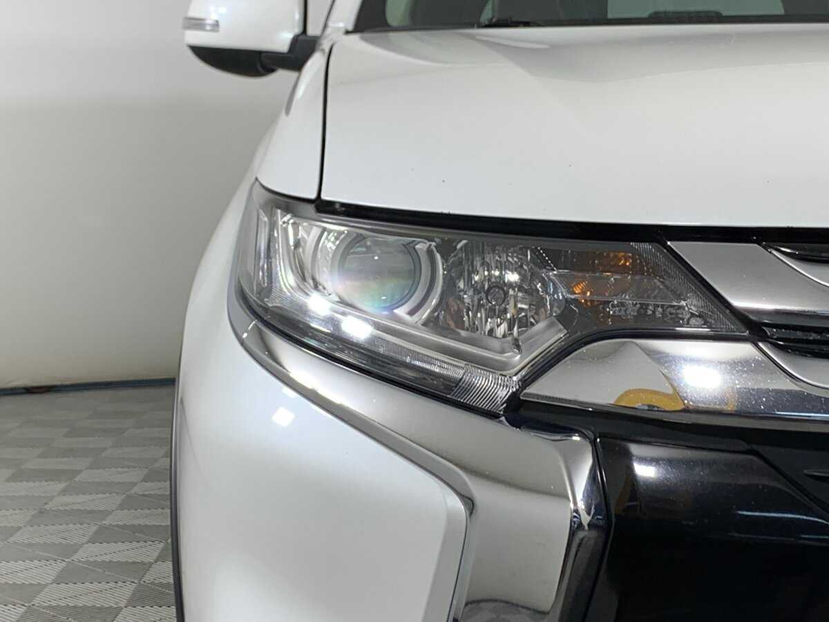 Купить Митсубиши Оутлэндер, 2016, 162 078 км.. Фото: #9