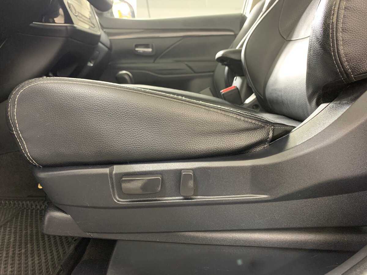 Купить Митсубиши Оутлэндер, 2016, 162 078 км.. Фото: #16