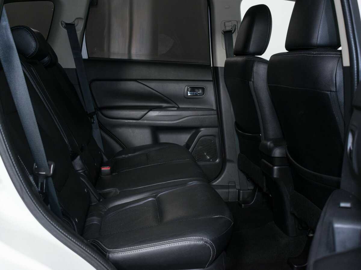 Купить Митсубиши Оутлэндер, 2013, 179 100 км.. Фото: #10