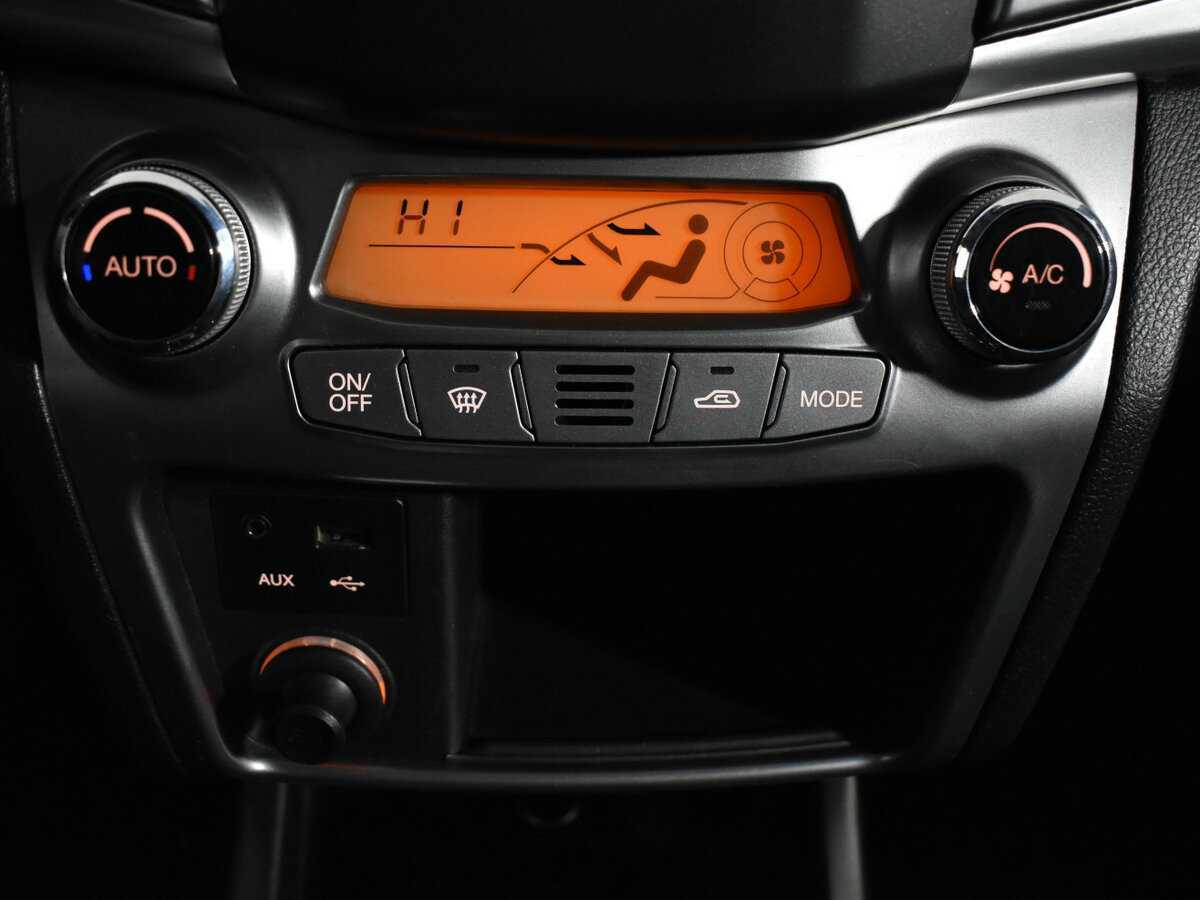 Купить Сан-Ён Актион, 2013, 207 979 км.. Фото: #13