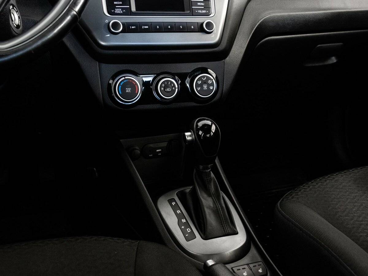 Купить Киа Рио, 2015, 126 968 км.. Фото: #9